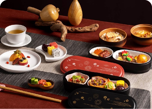 おいしさ広がる、多彩な機内食